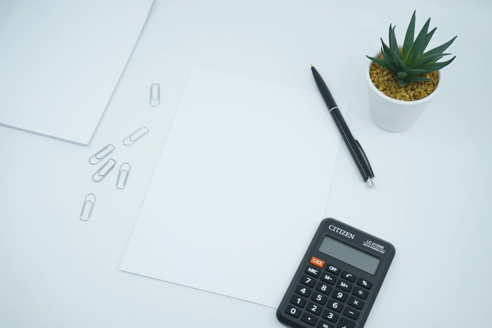 Commerçants : Voici les formules pour calculer le montant de la TVA, le prix hors taxe (HT) et le prix toutes taxes comprises (TTC)