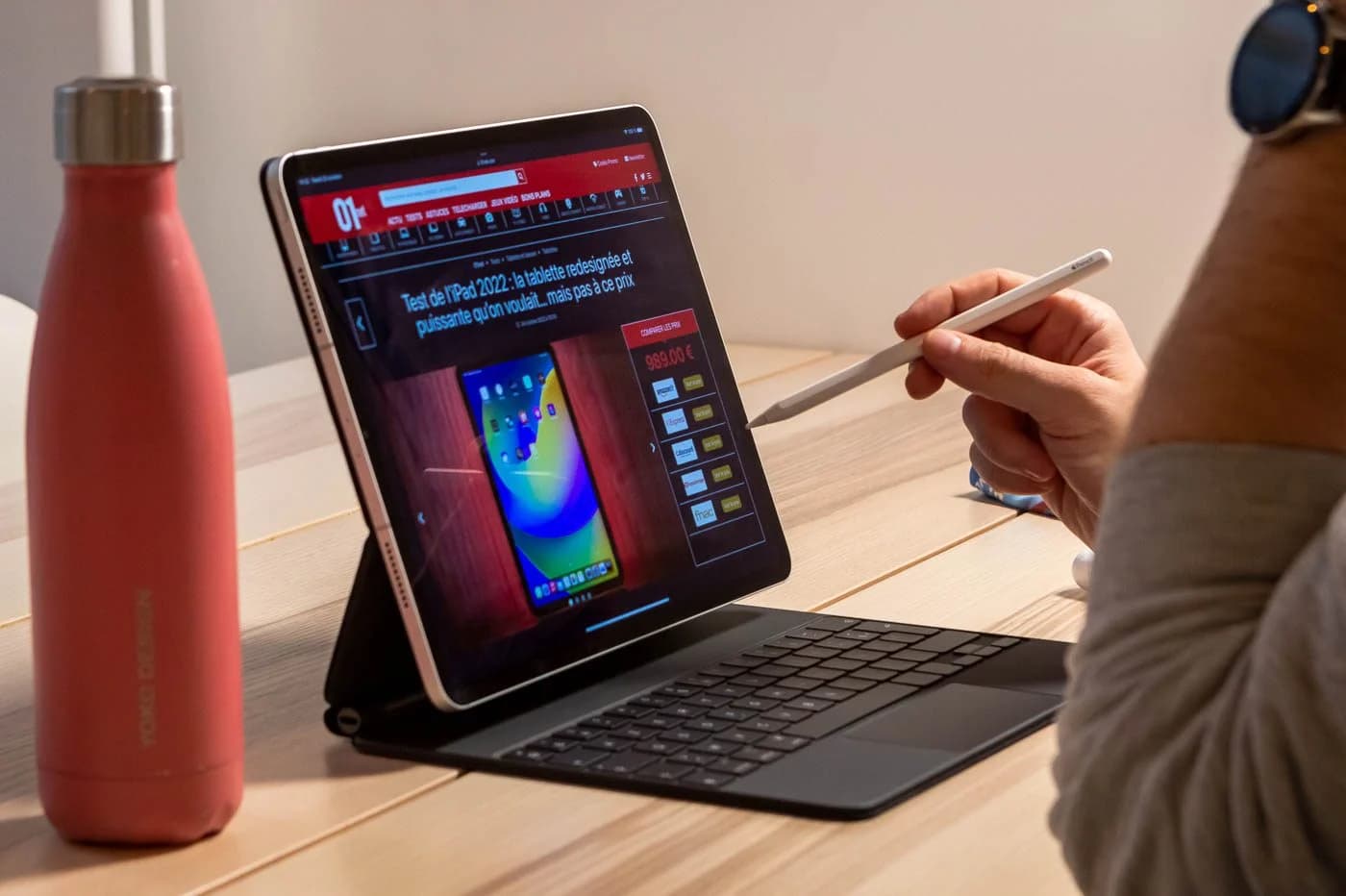 El iPad Pro de 12,9 pulgadas con el Magic Keyboard