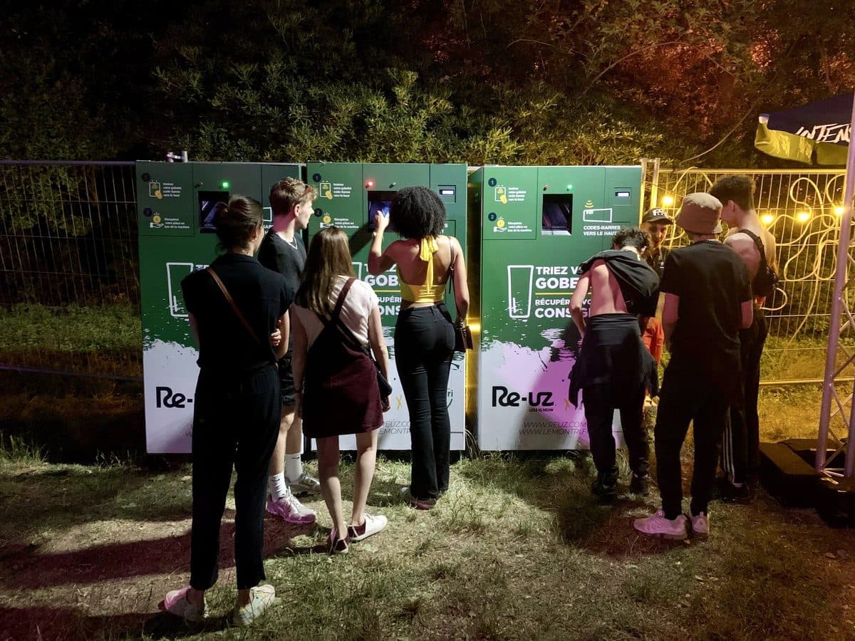 A system for managing instructions in a festival